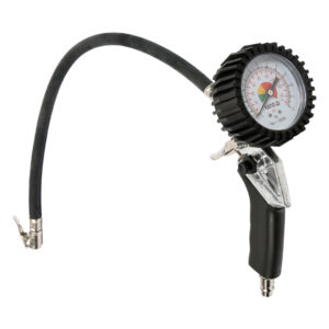 Pistol pentru umflarea anvelopelor cu manometru